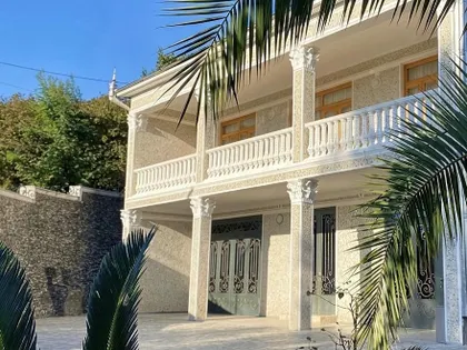 Дом, 8-комн., 350 м²