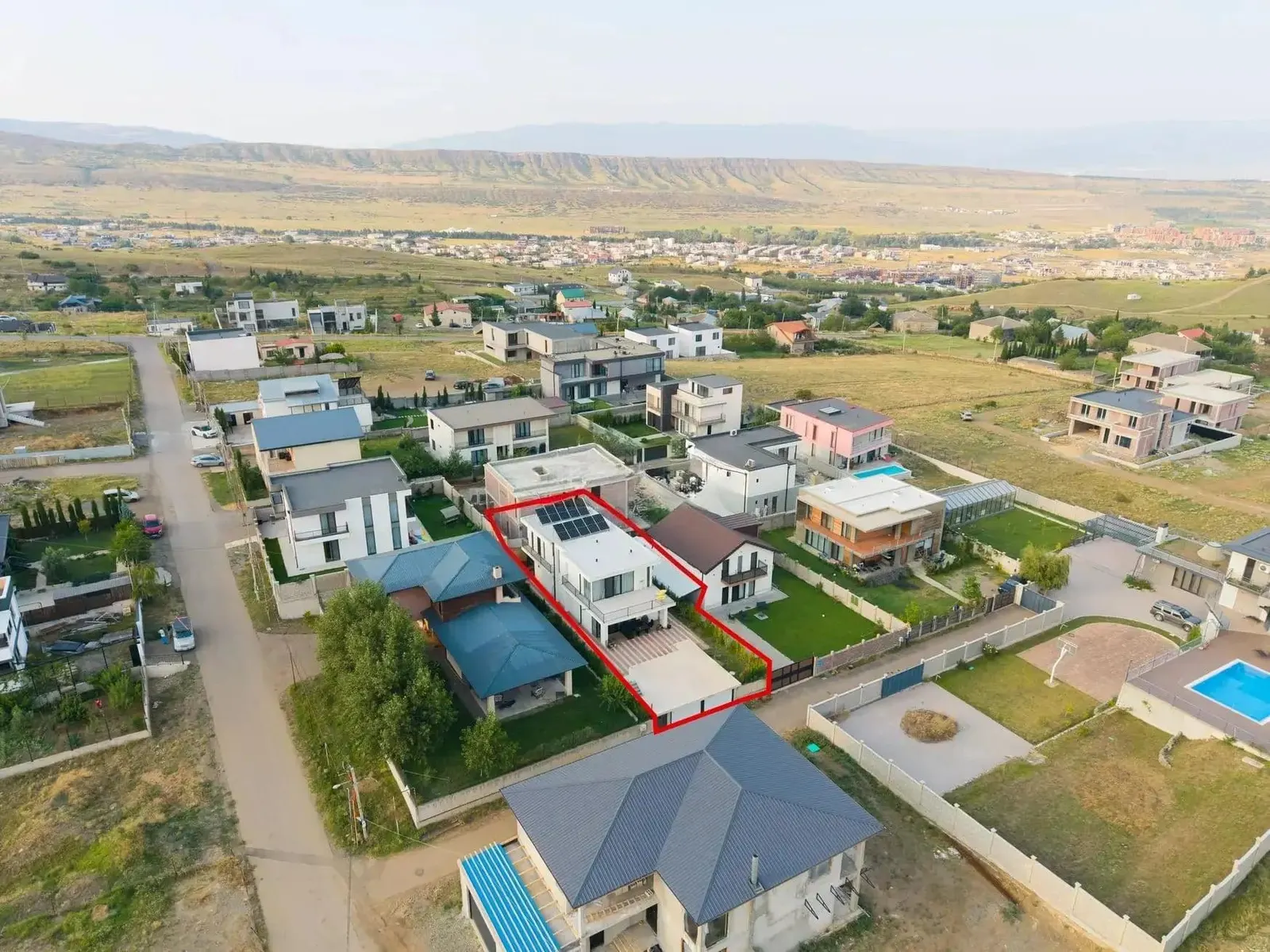 Дом, 7-комн., 278 м²