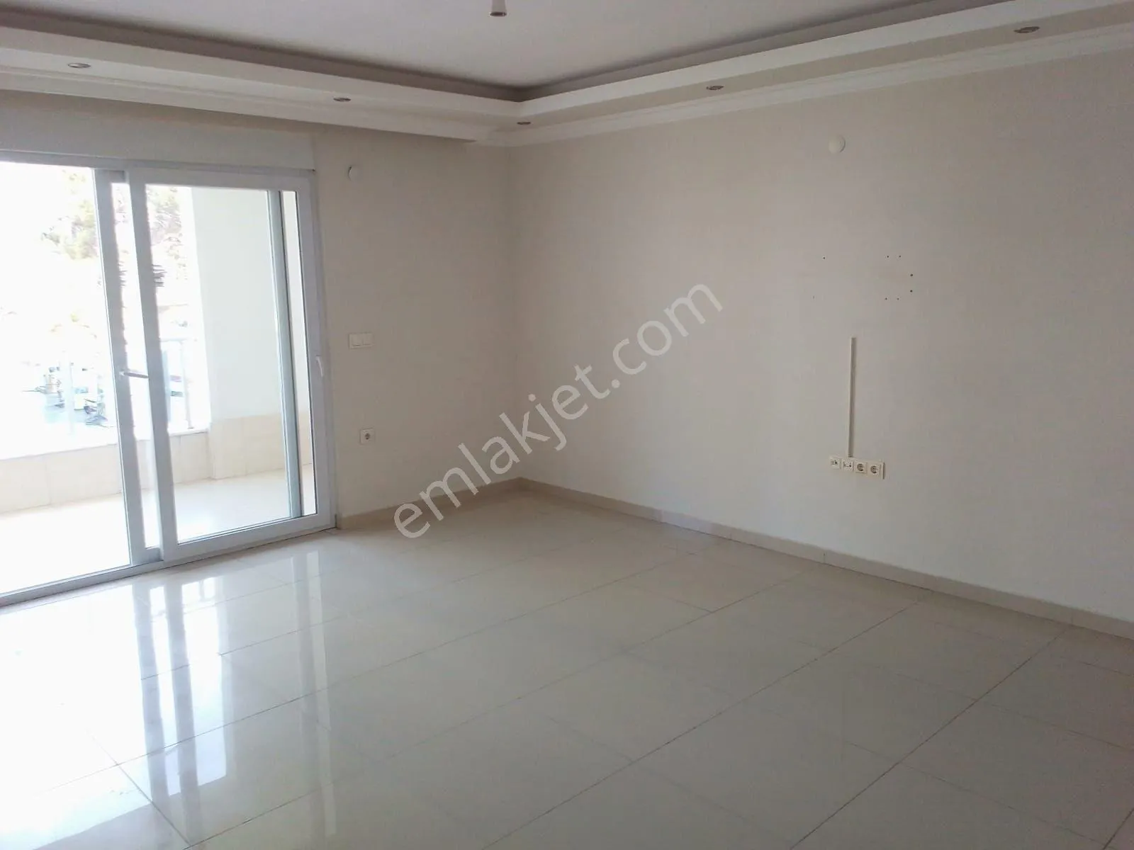 Apartment, 3-room, 120 m²