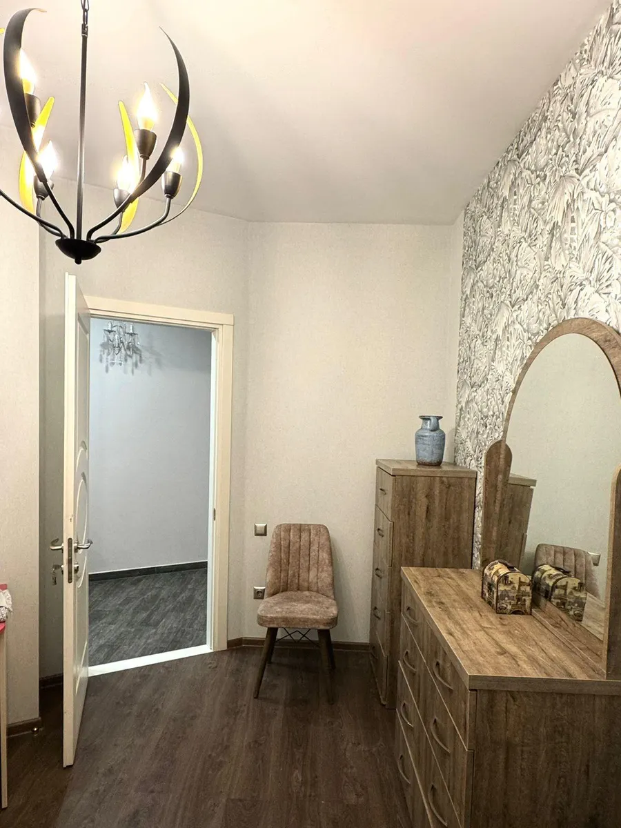 Apartment, 4-room, 160 m², Zurab Gorgiladze St, 98