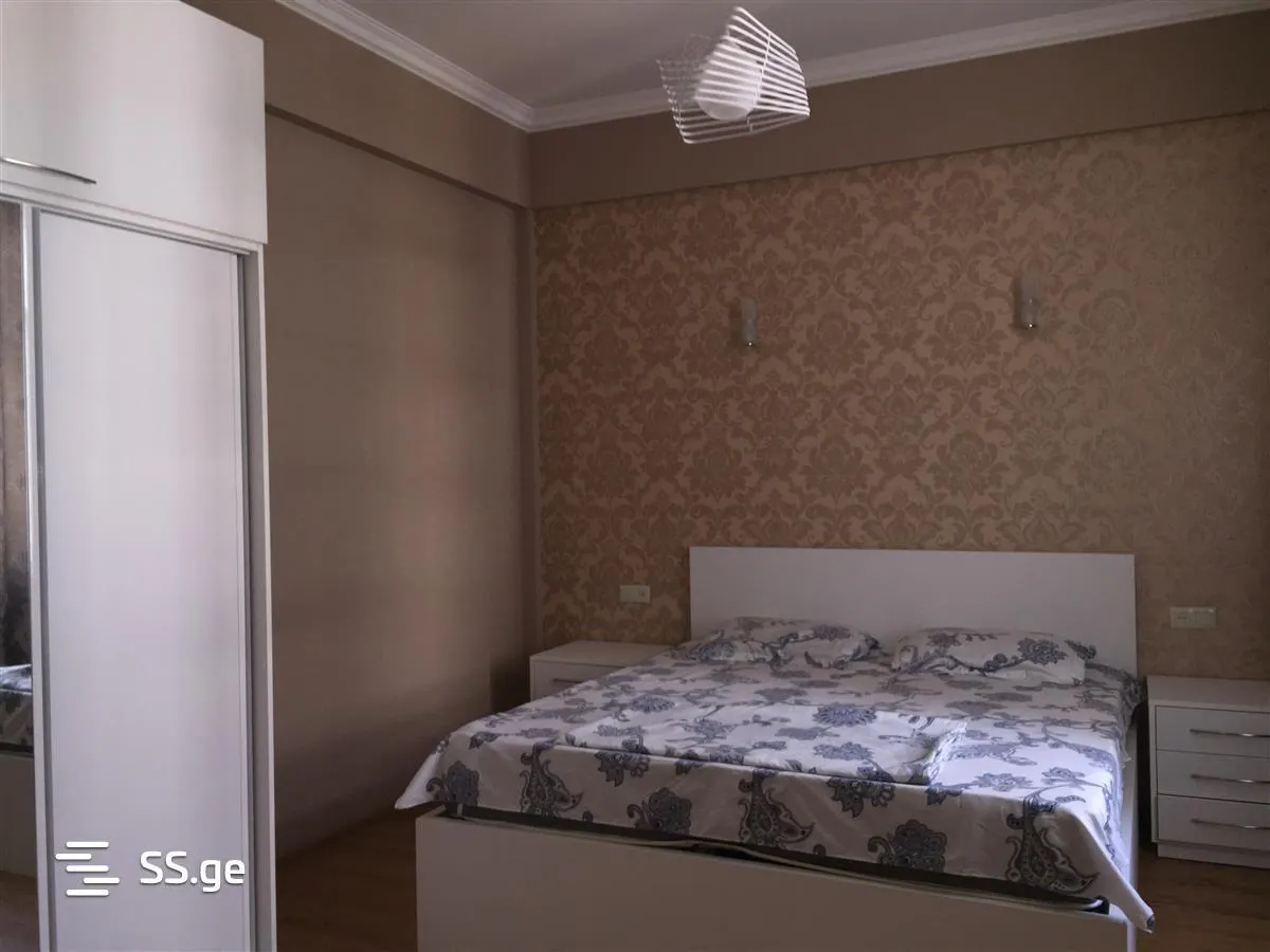 Apartment, 3-room, 100 m²