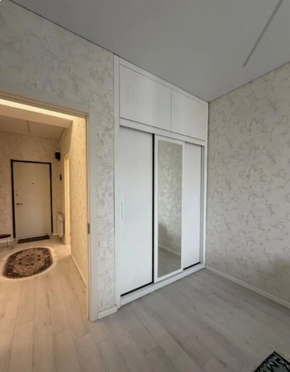 Квартира, 3-комн., 82.3 м²