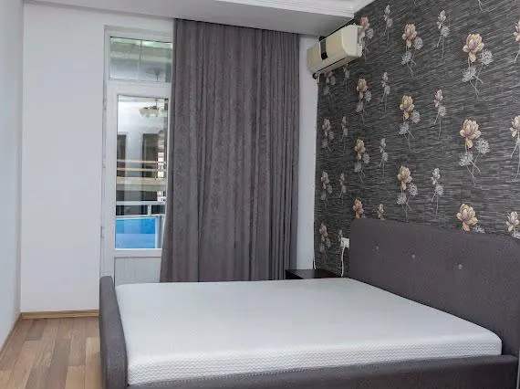 Квартира, 2-комн., 90 м²