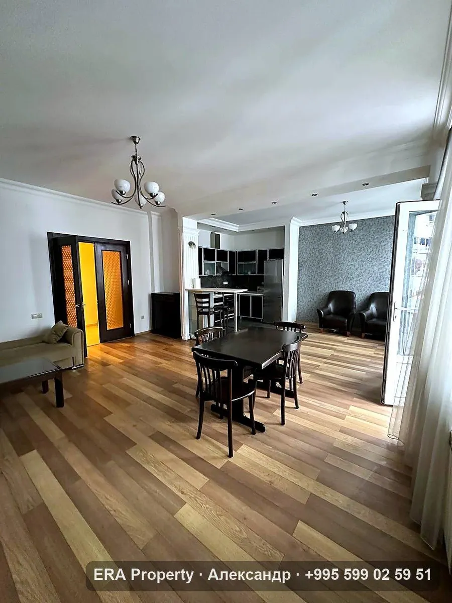 Квартира, 2-комн., 90 м²