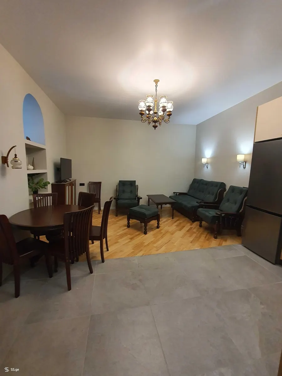 Квартира, 3-комн., 70 м²