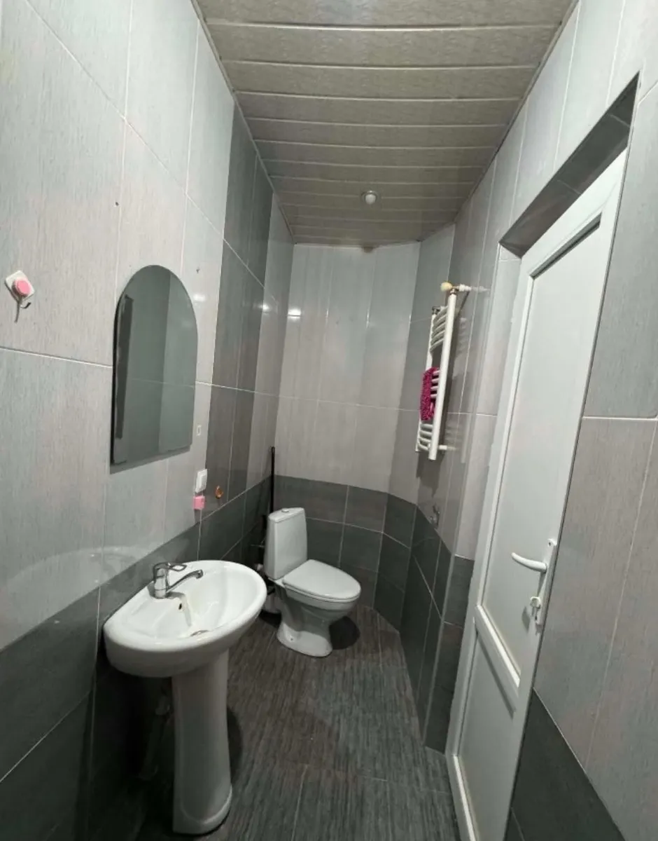 Квартира, 3-комн., 77 м²