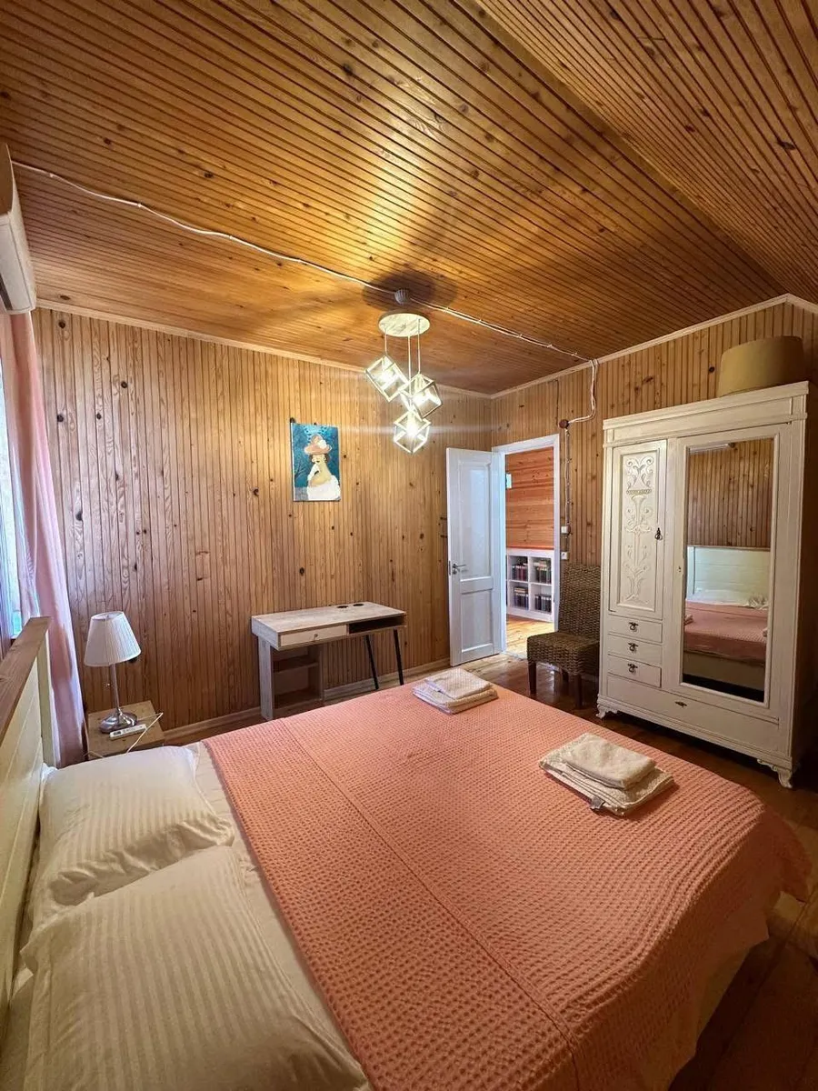 House, 5-room, 120 m²
