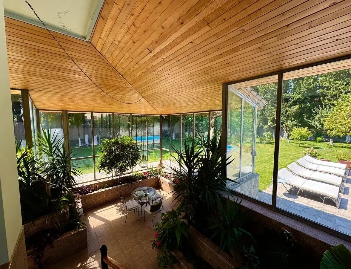 House, 9-room, 550 m²