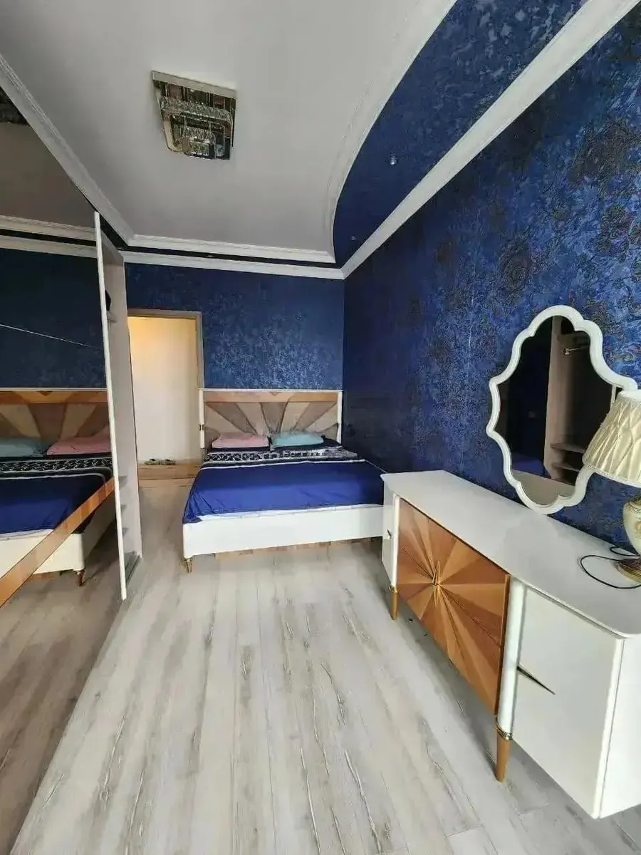 Квартира, 3-комн., 100 м²