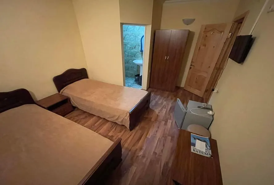 Apartment, 300 m²