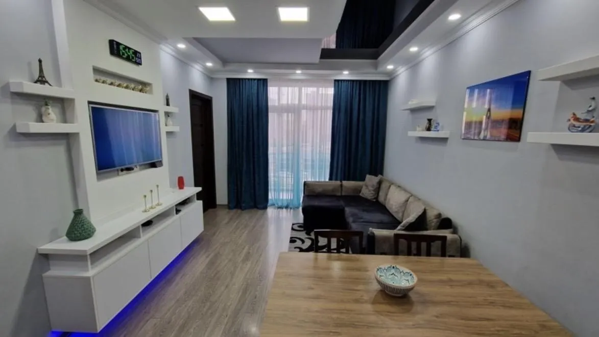 Apartment, 2-room, 56 m²