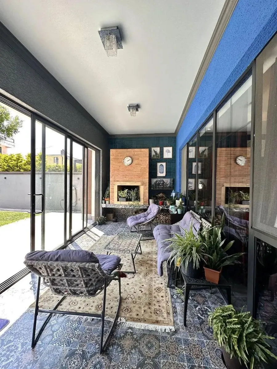 House, 7-room, 384 m²