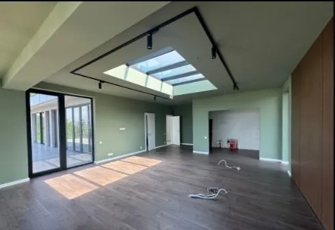 Дом, 5-комн., 750 м²