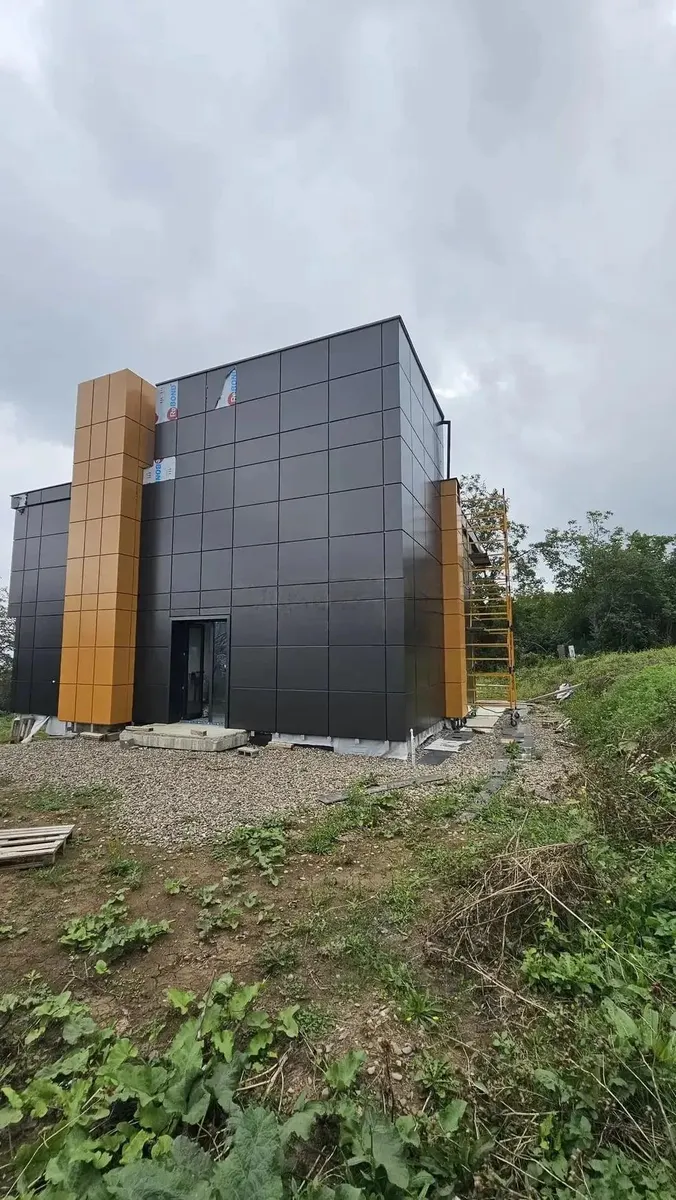 Дом, 10-комн., 418 м²