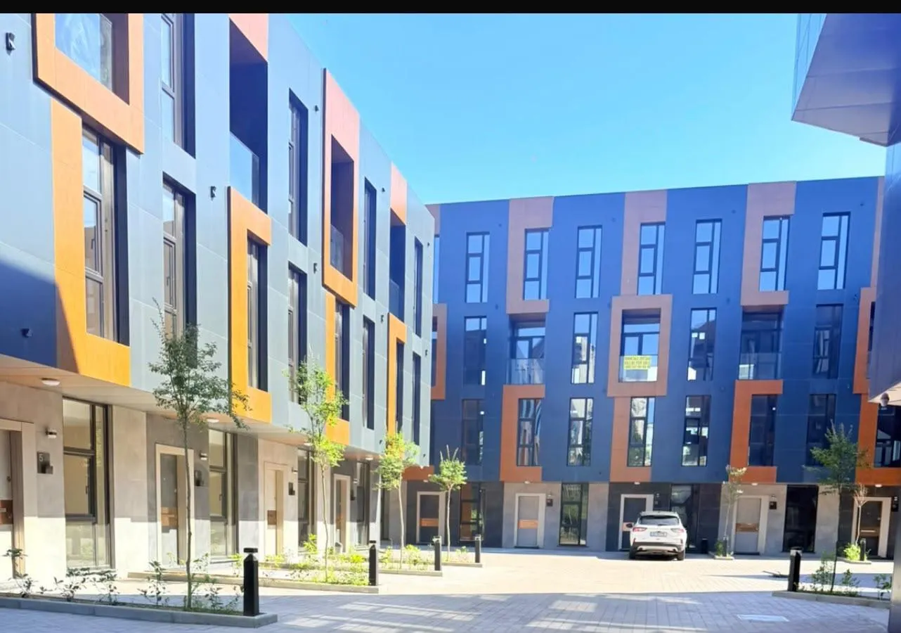 Дом, 5-комн., 185 м²