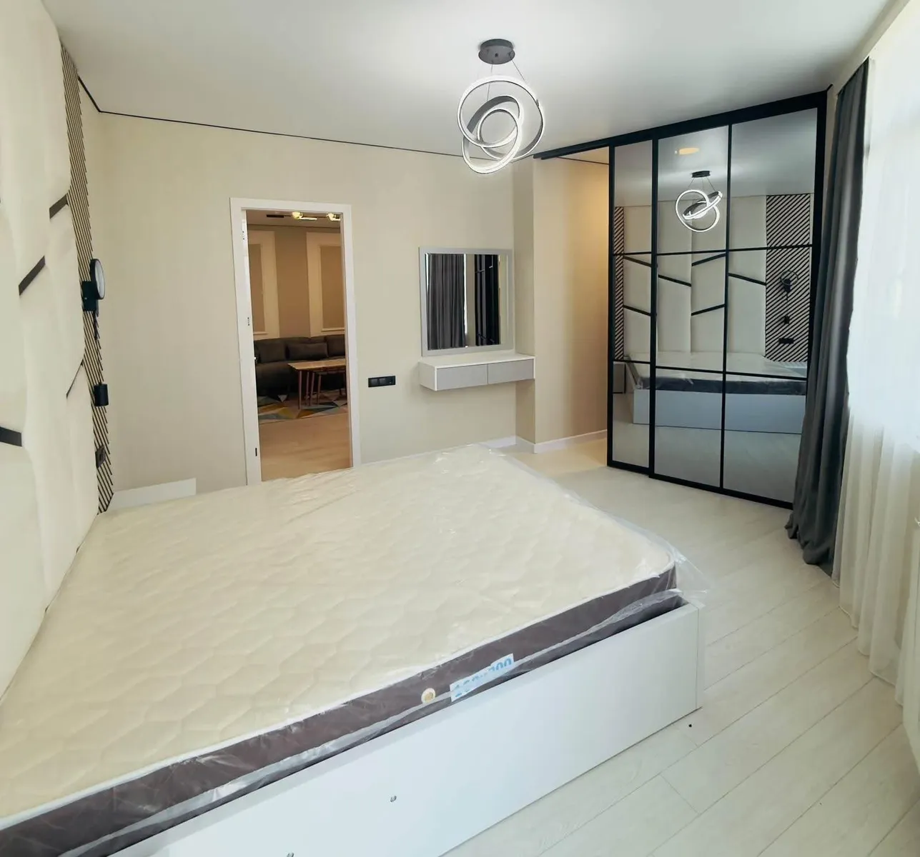Квартира, 4-комн., 96 м², Nova 2012