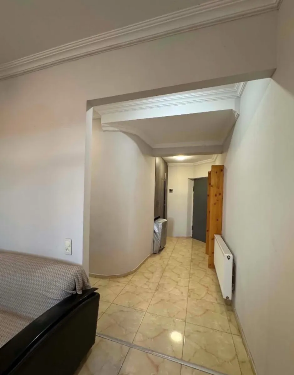 Квартира, 3-комн., 77 м²