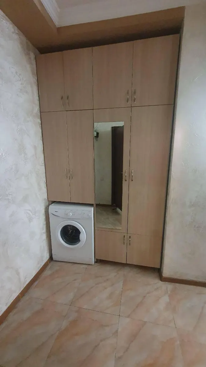 Apartment, 3-room, 60 m², Zurab Gorgiladze St, 98