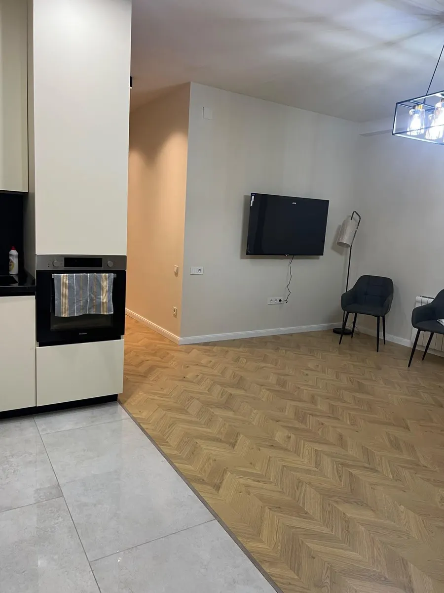 Квартира, 3-комн., 101 м²