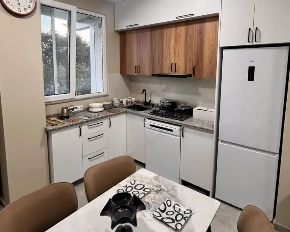 Квартира, 3-комн., 65 м², Roial Palas