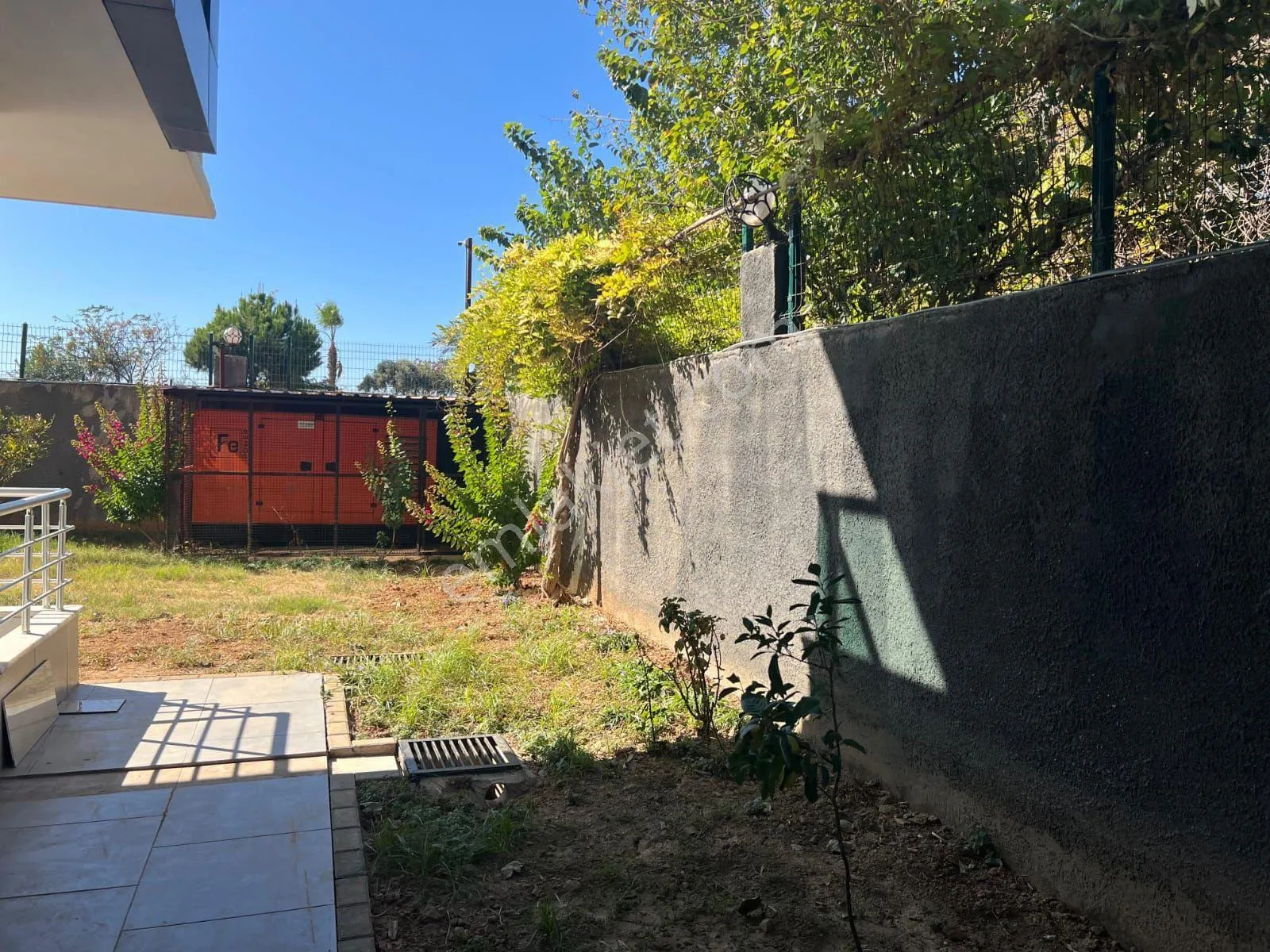 Apartment, 6-room, 200 m²