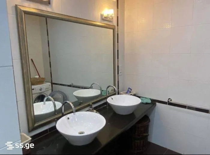 Apartment, 3-room, 115 m²