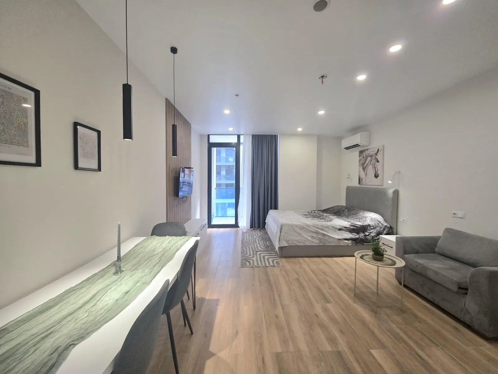 Квартира, 2-комн., 56 м²