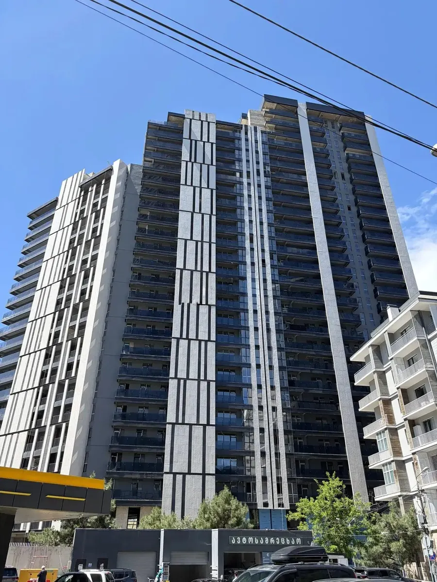 Квартира, 4-комн., 177 м²