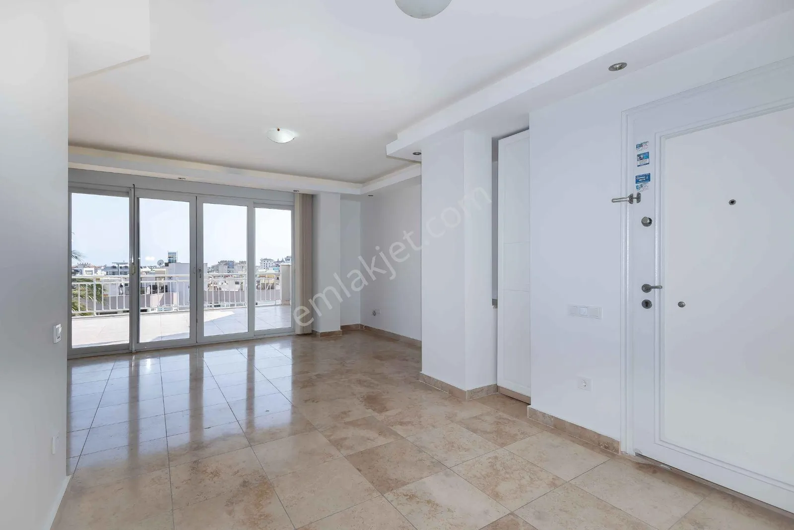 Apartment, 3-room, 110 m²