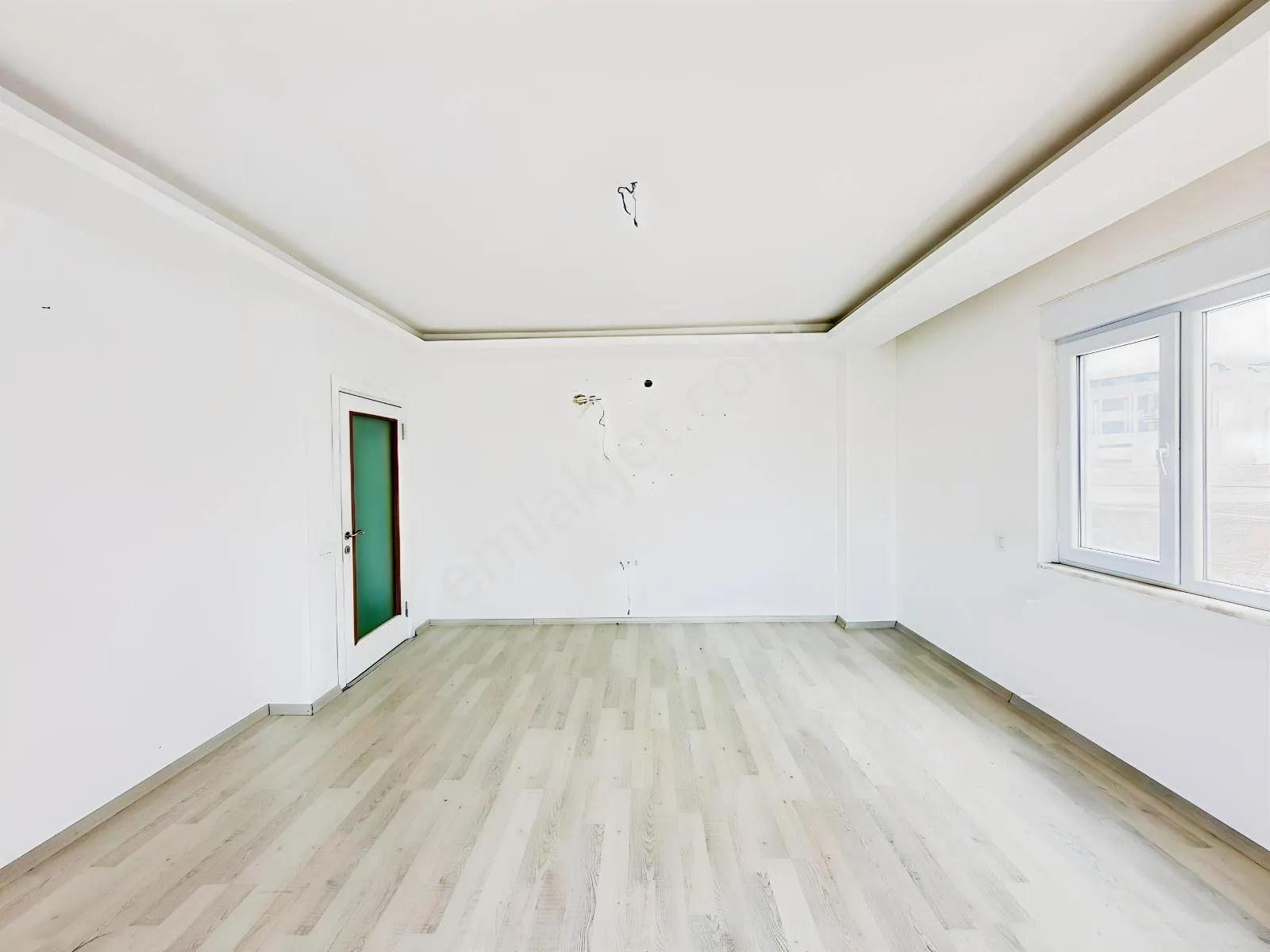 Apartment, 4-room, 140 m²