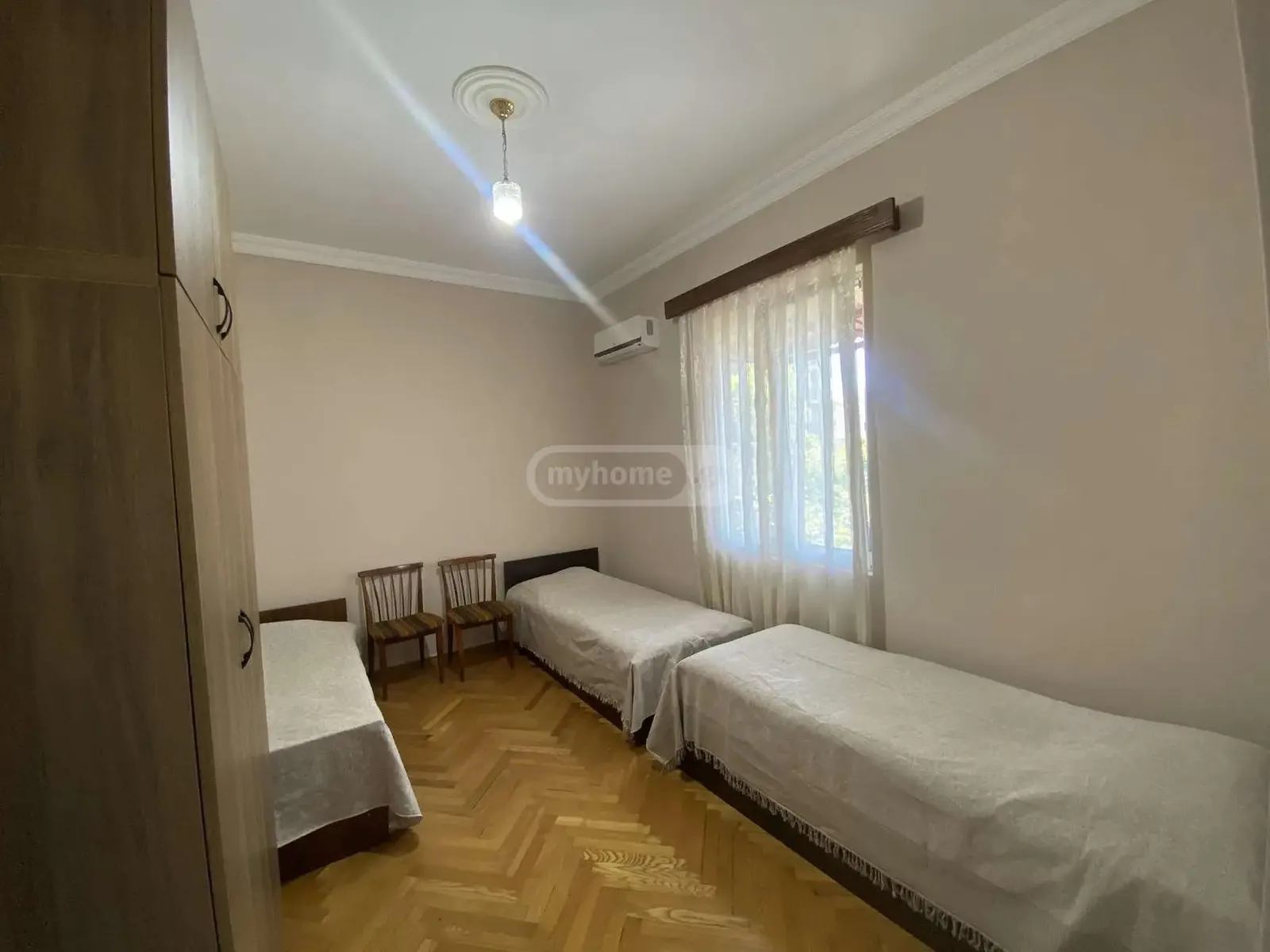 House, 4-room, 120 m²