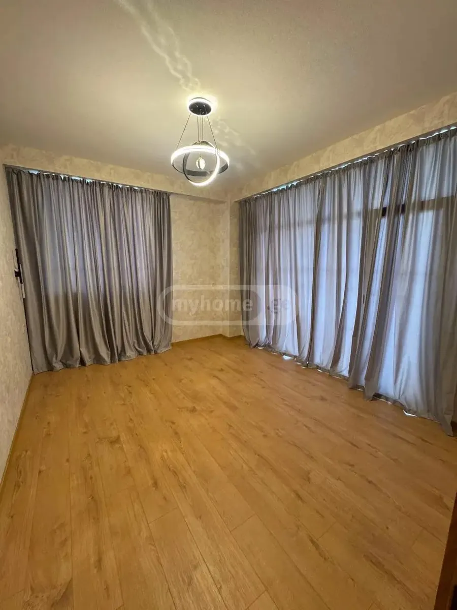 Квартира, 1-комн., 76 м²
