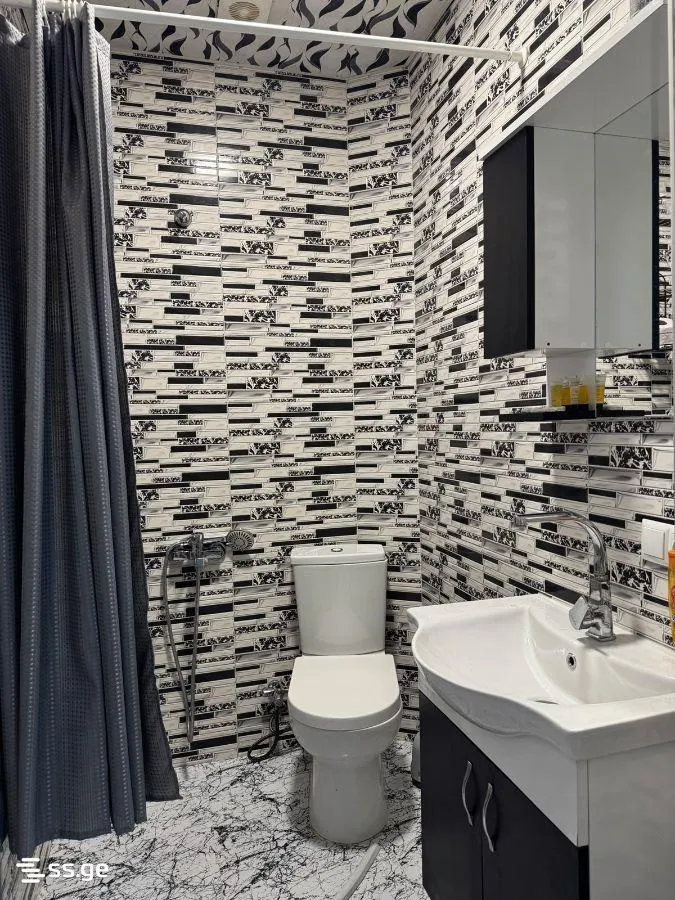 Квартира, 3-комн., 56 м²