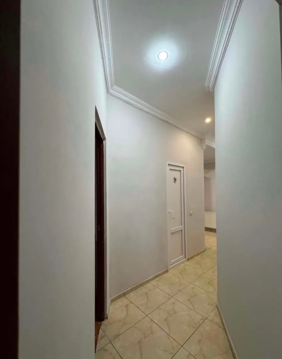 Квартира, 3-комн., 77 м²