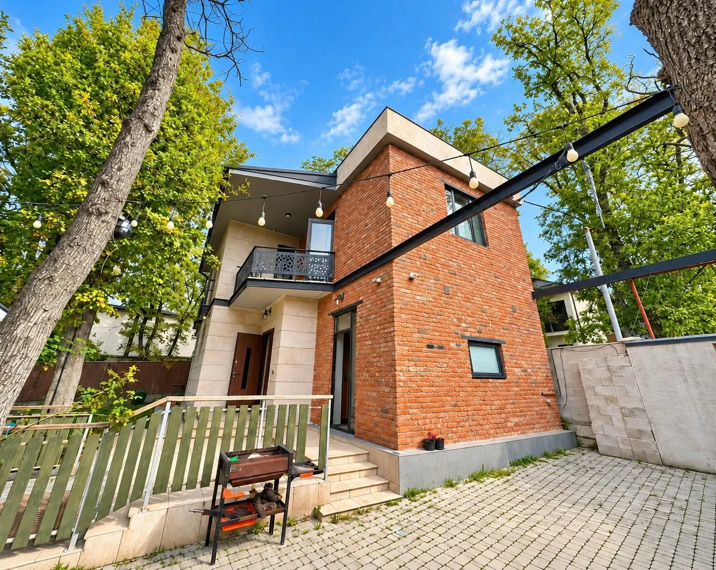 Дом, 5-комн., 140 м²