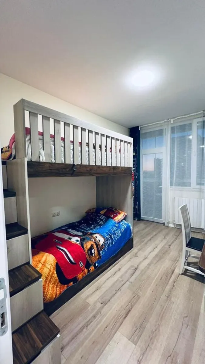 Apartment, 4-room, 136 m²