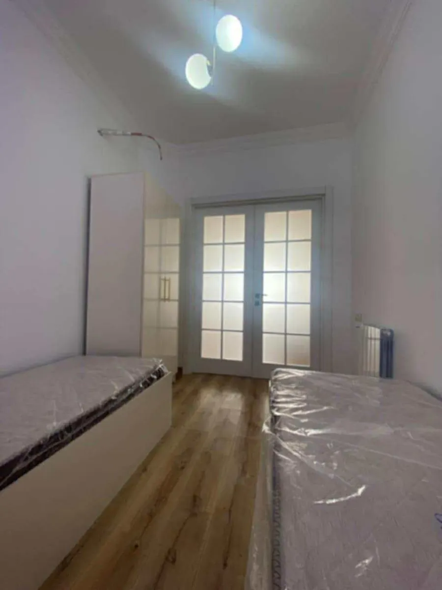 Apartment, 3-room, 70 m², Zurab Gorgiladze St, 96