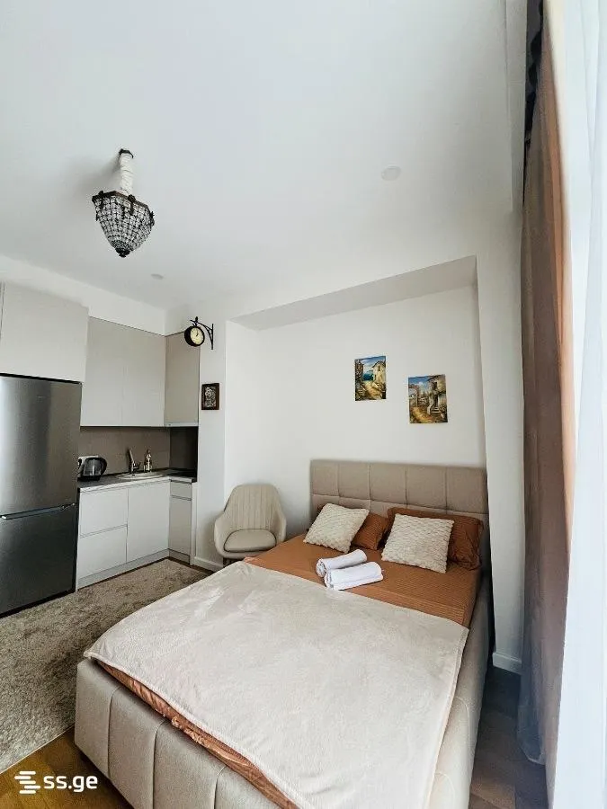 ბინა, 1-ოთახიანი, 40 მ², Pekini Plaza