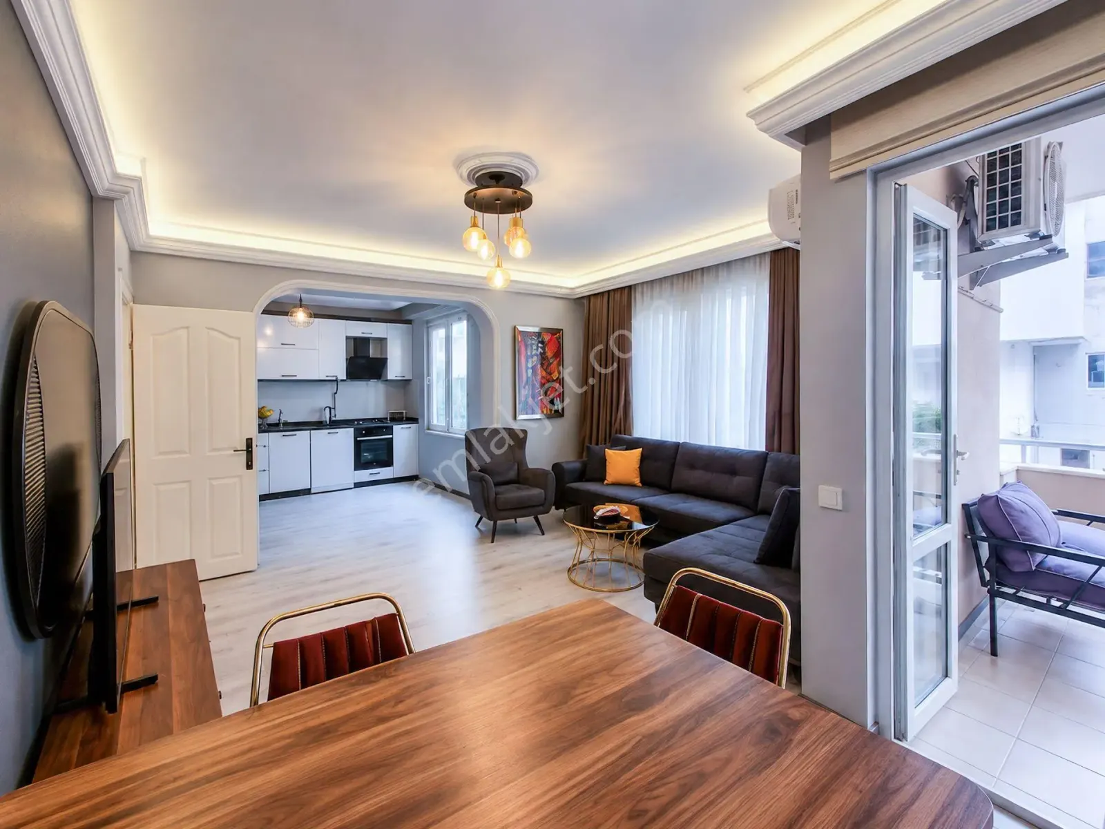 Apartment, 3-room, 120 m²