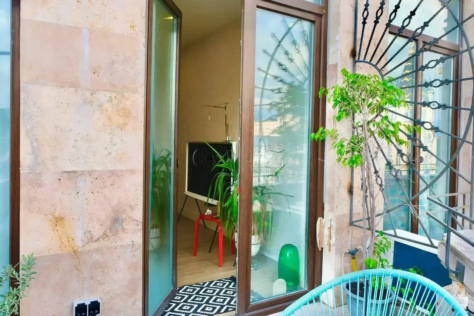 Квартира, 2-комн., 95 м²
