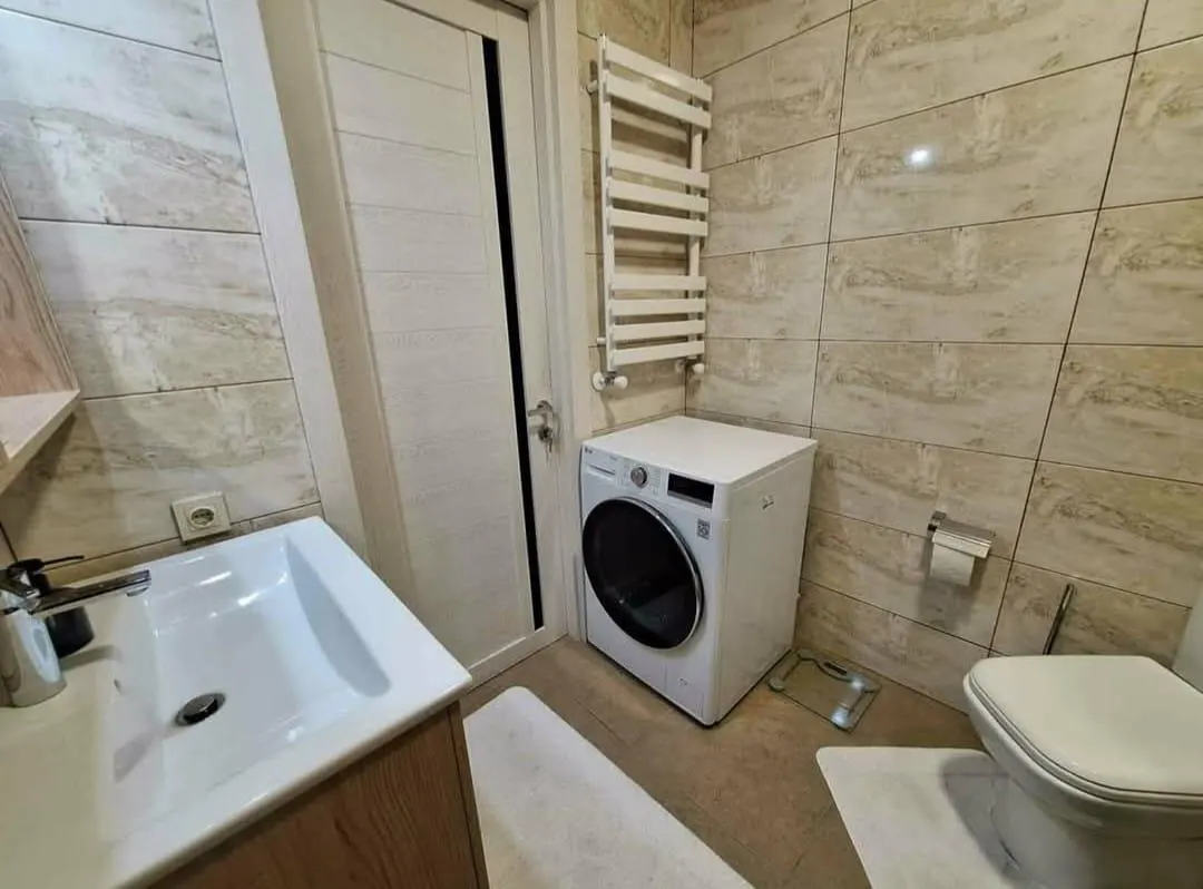 Квартира, 3-комн., 65 м², NBG Tower