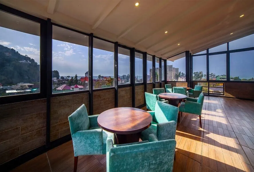 Apartment, 650 m²