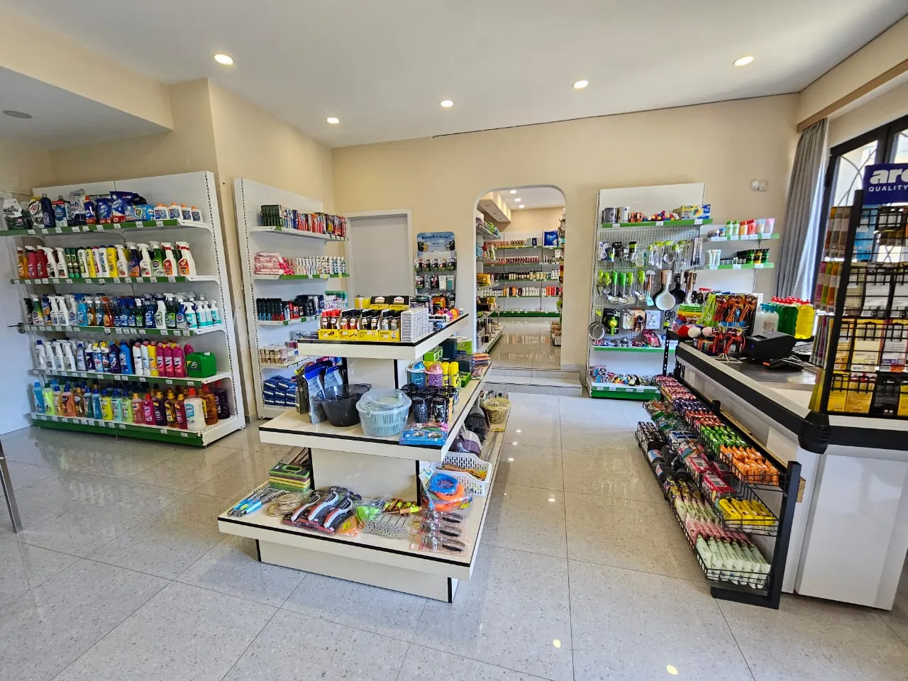 Commercial, 106 m²