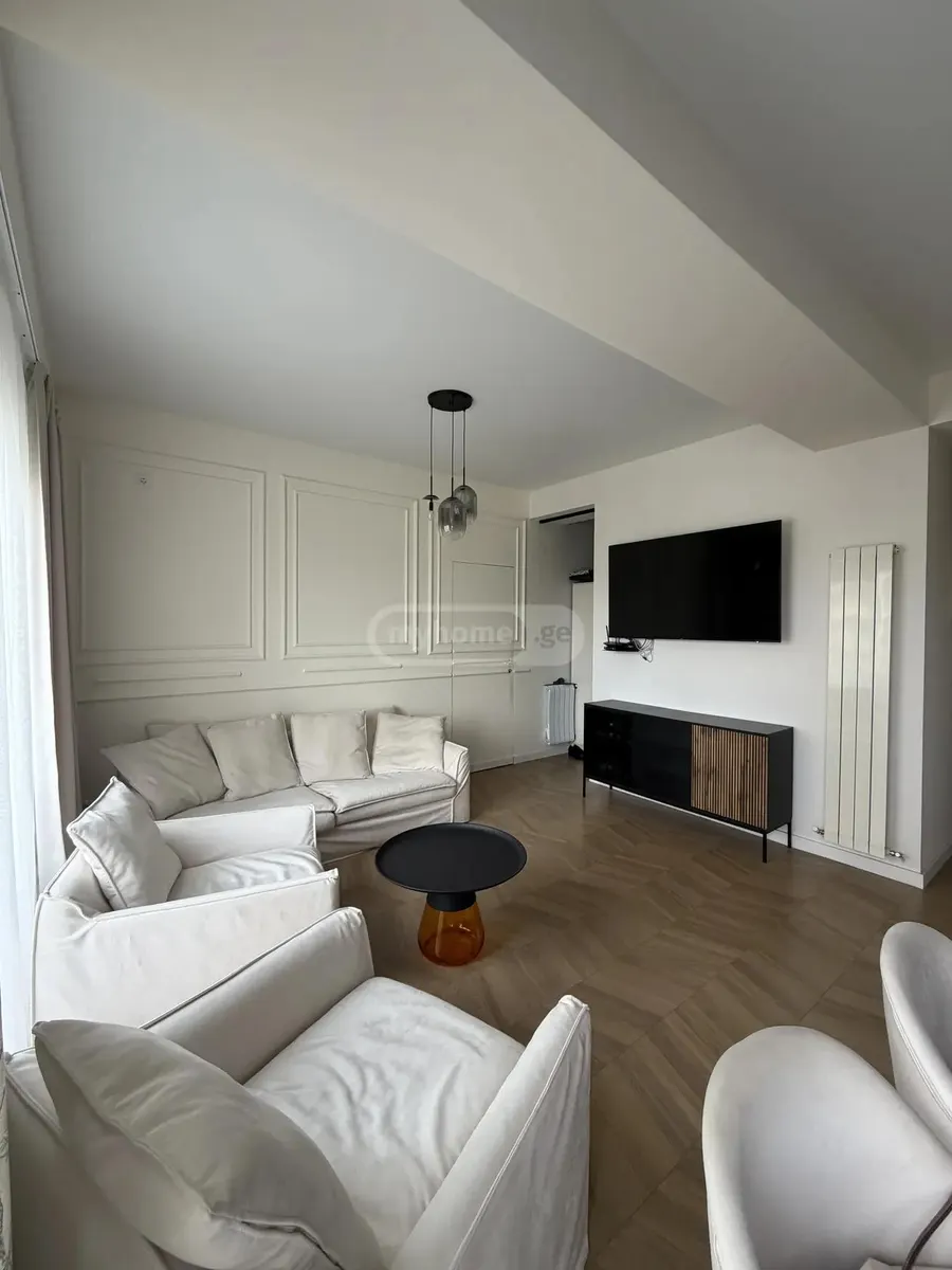 Квартира, 3-комн., 114 м²