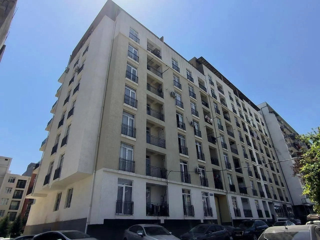 Vefkhistkaosani St, 54/1-2, Davari St, 37 residential complex