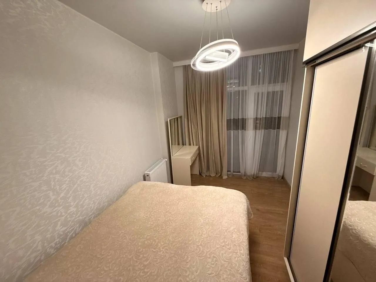 Квартира, 3-комн., 60 м²
