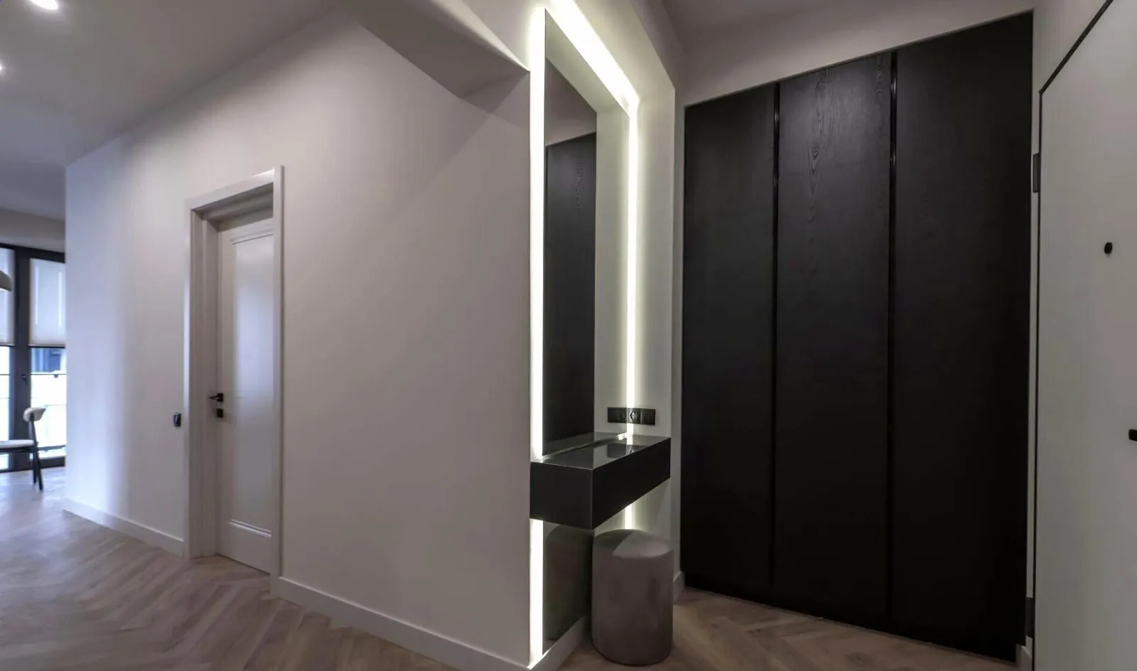 Квартира, 3-комн., 93 м²
