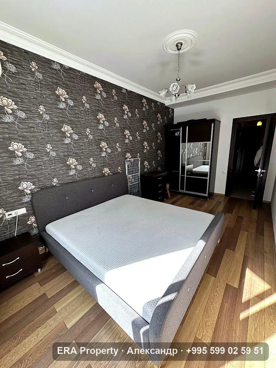 Квартира, 2-комн., 90 м²