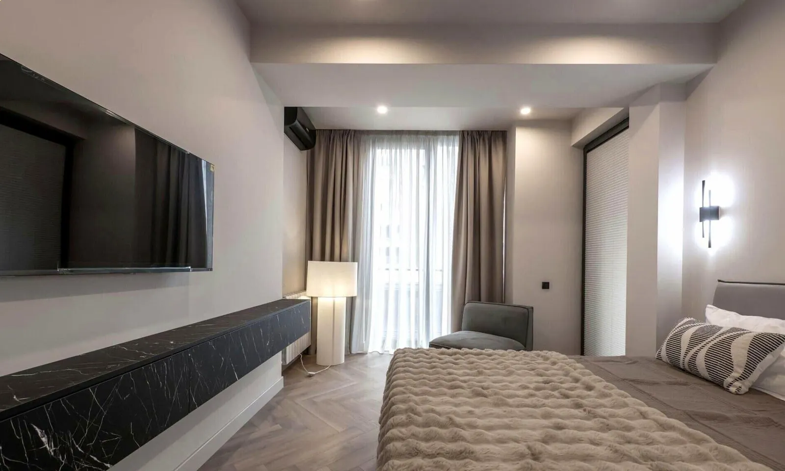 Квартира, 3-комн., 93 м²