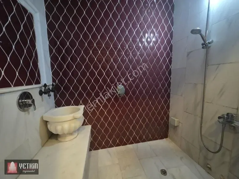 Apartment, 2-room, 65 m²